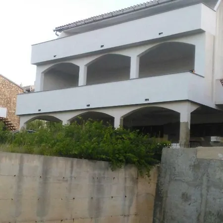 Apartment Perka 1