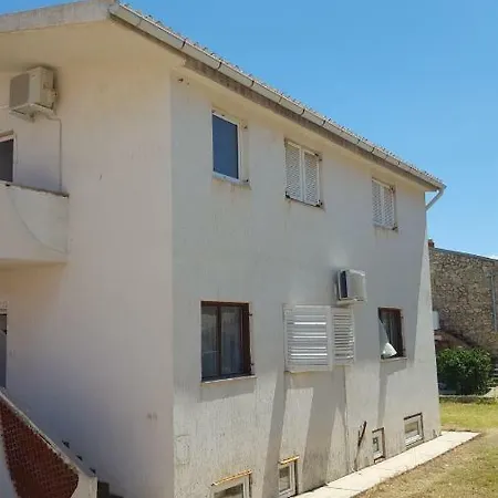 Apartment Perka 1 Pag Town